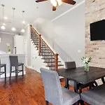 Amazing 3Bedroom Townhome, In Historic Dryade City