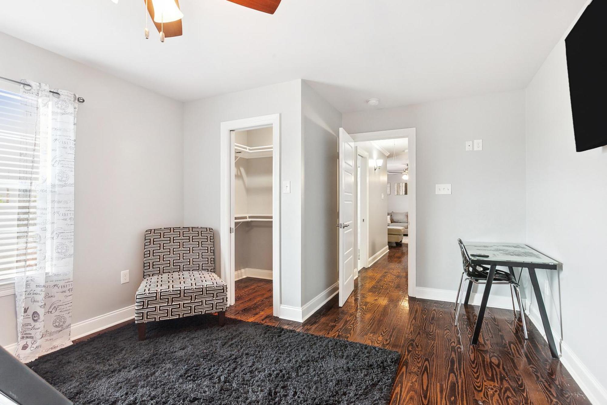 Amazing 3bedroom Townhome, In Historic Dryade Holiday home