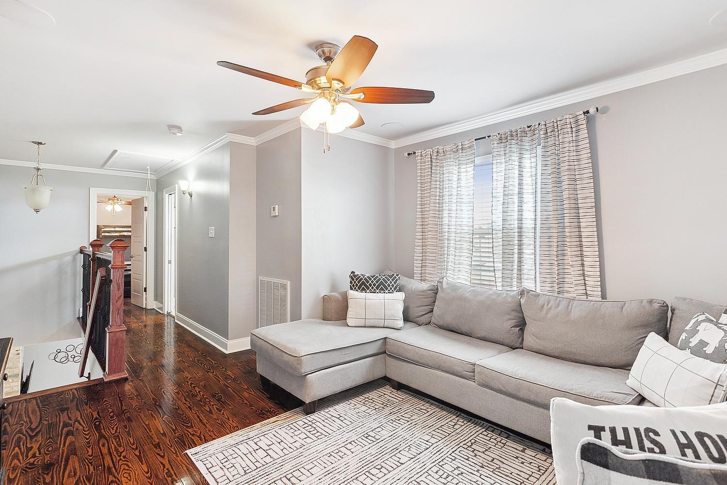 Amazing 3bedroom Townhome, In Historic Dryade *